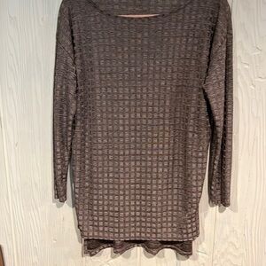 𝅺ZARA LONG SLEEVE TEXTURED TUNIC  with metallic threading .size M